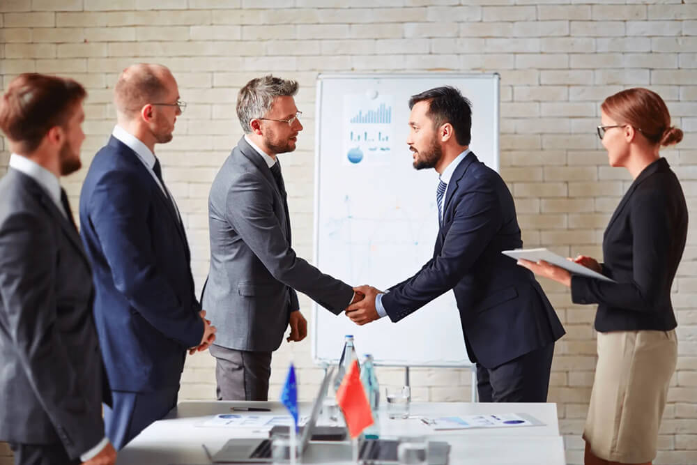 Успешные переговоры с партнерами по бизнесу
